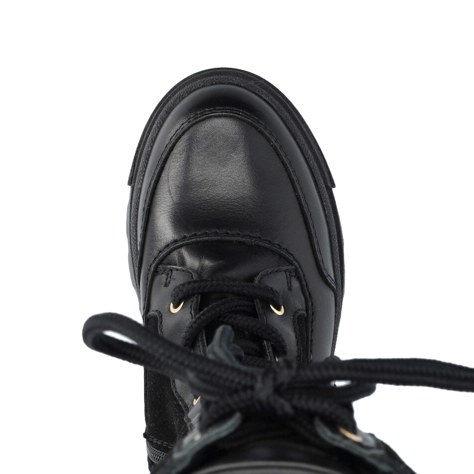 Mount Riz Boots