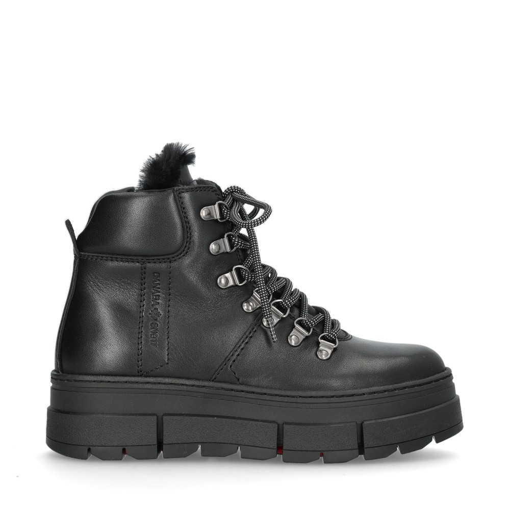 Mount Fiona Boots Spikes